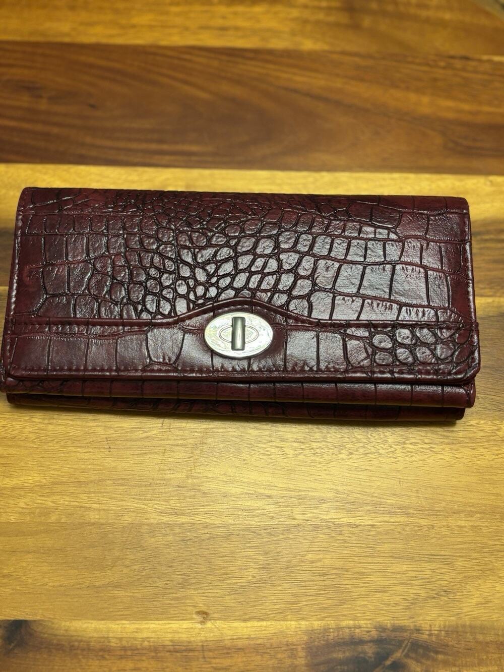 Safe Keeper Burgundy Croc Checkbook Folding Wallet w/ Zipper, ID, Credit Card